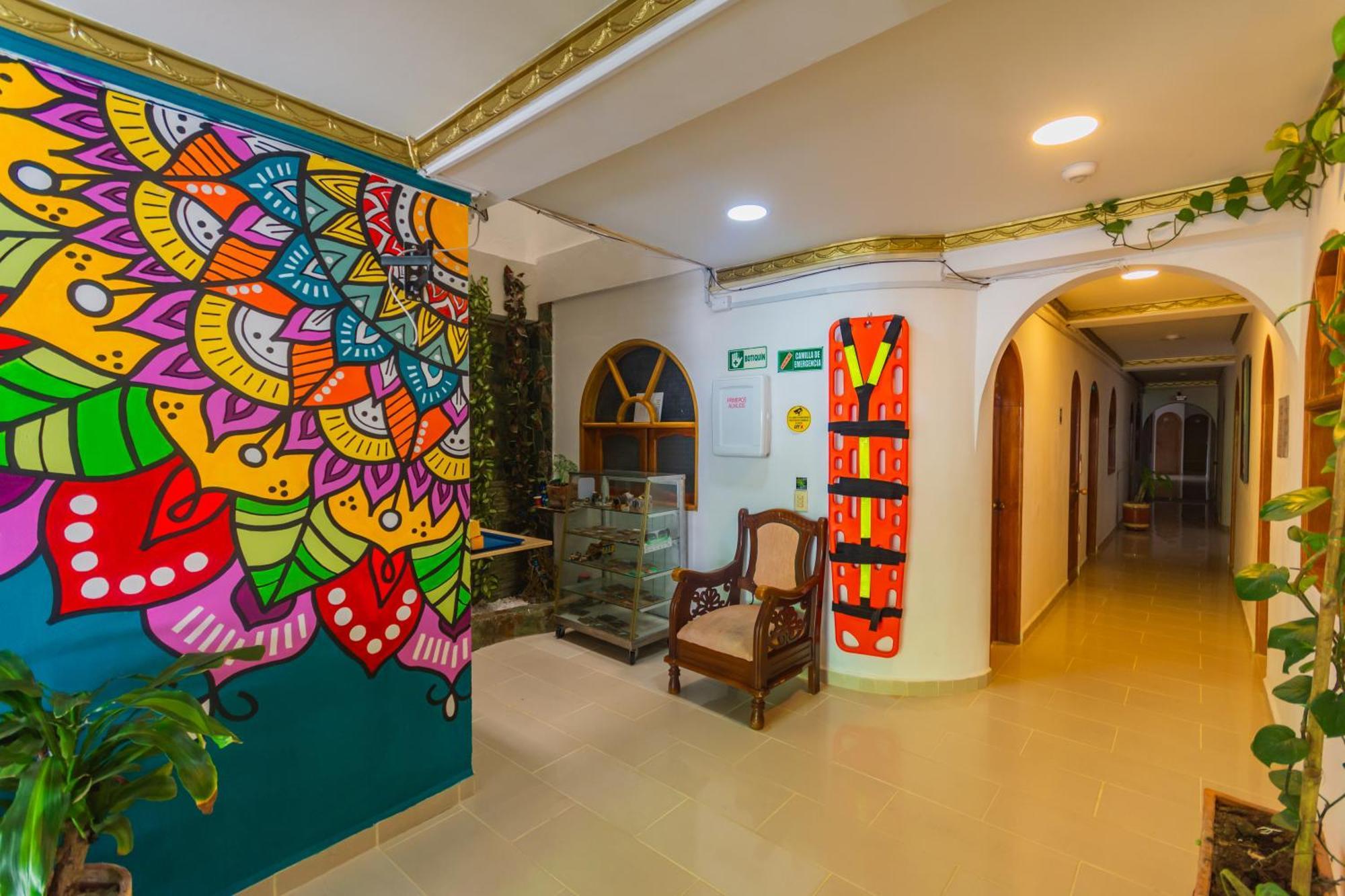 Hotel Real Guatapé Extérieur photo