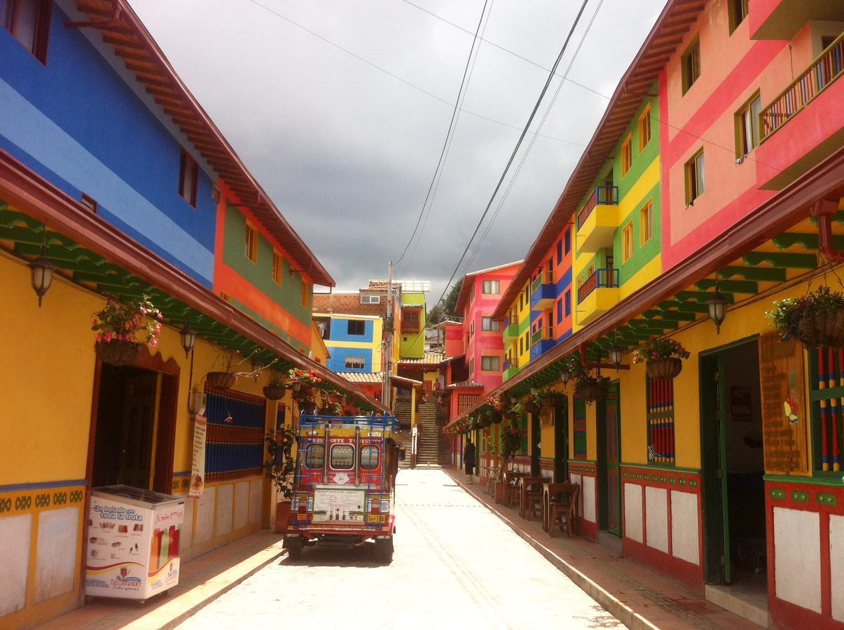Hotel Real Guatapé Extérieur photo